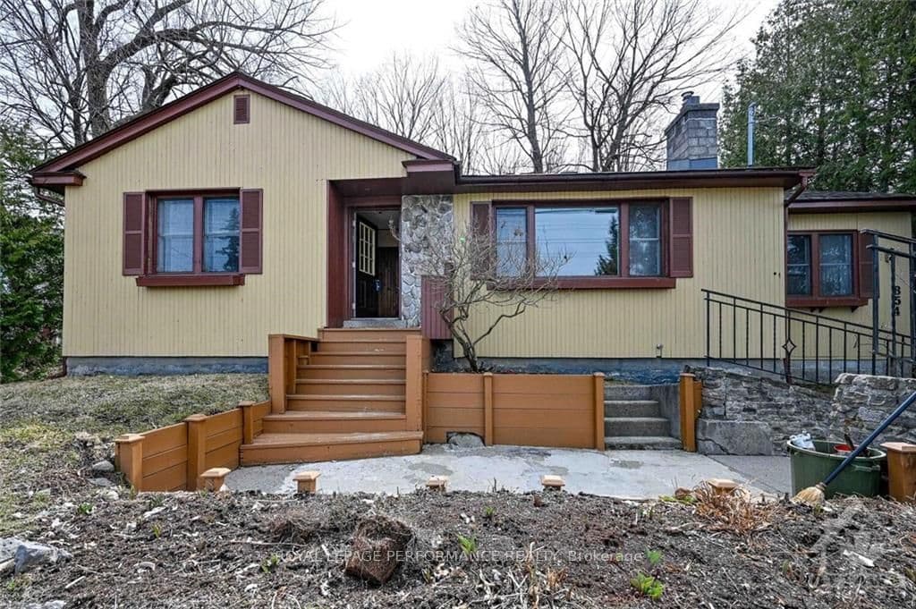 854 WALKLEY Road photo 1