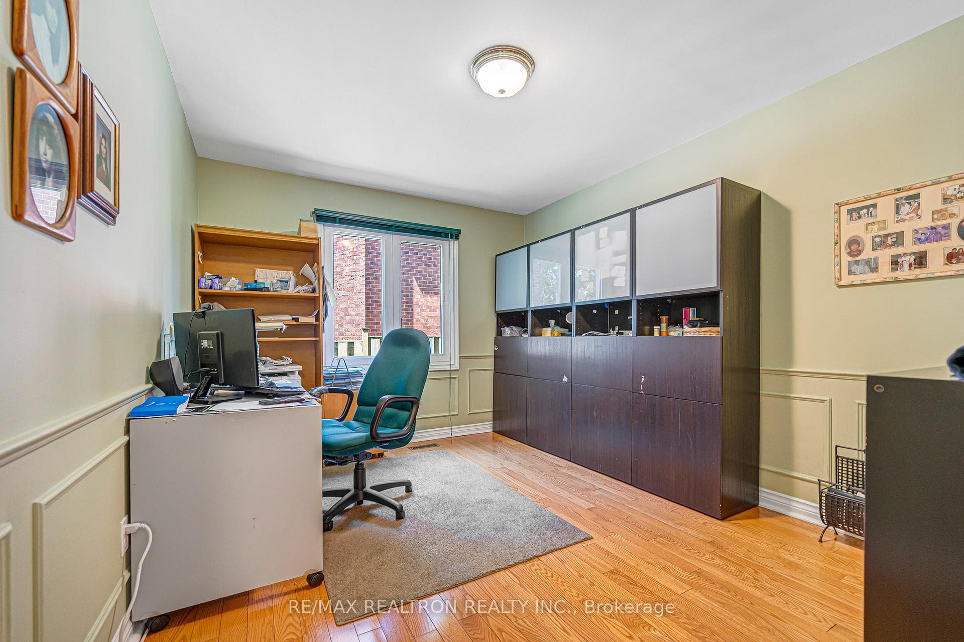 49 Somerset Crescent photo 30