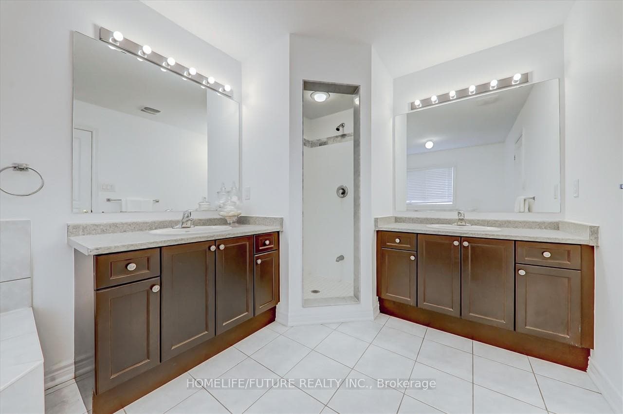 56 Stargazer Crescent photo 19