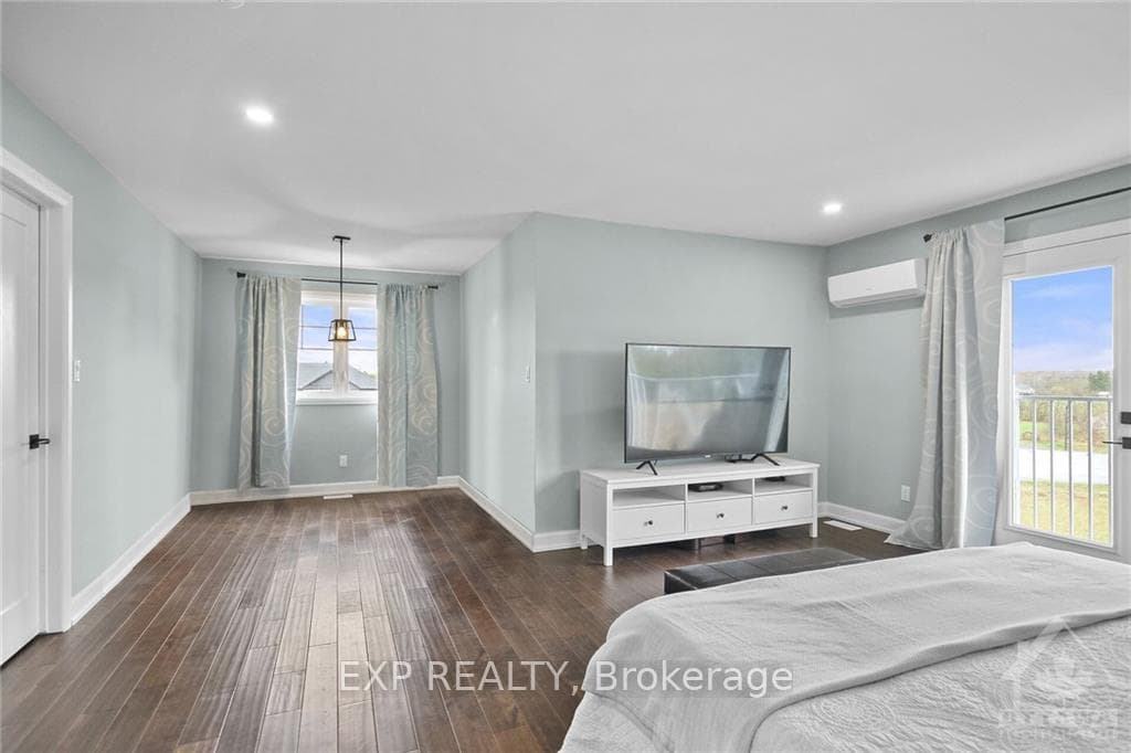 19 TILLY Lane photo 13