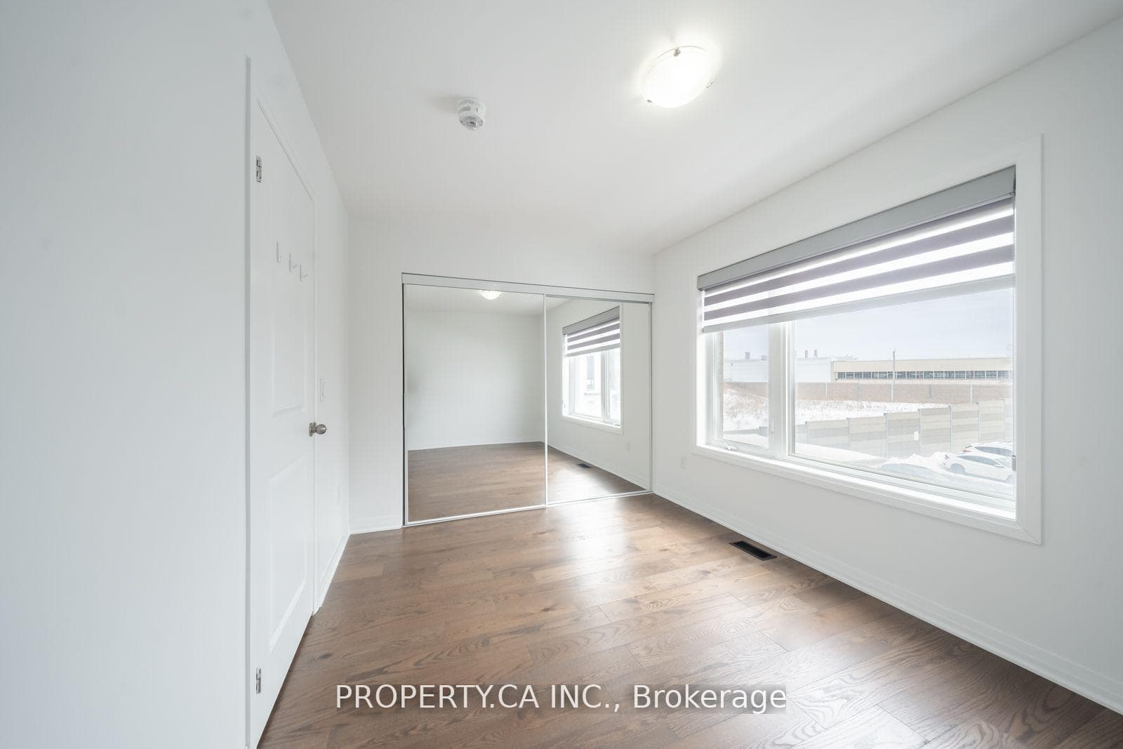295 Downsview Park Boulevard photo 15