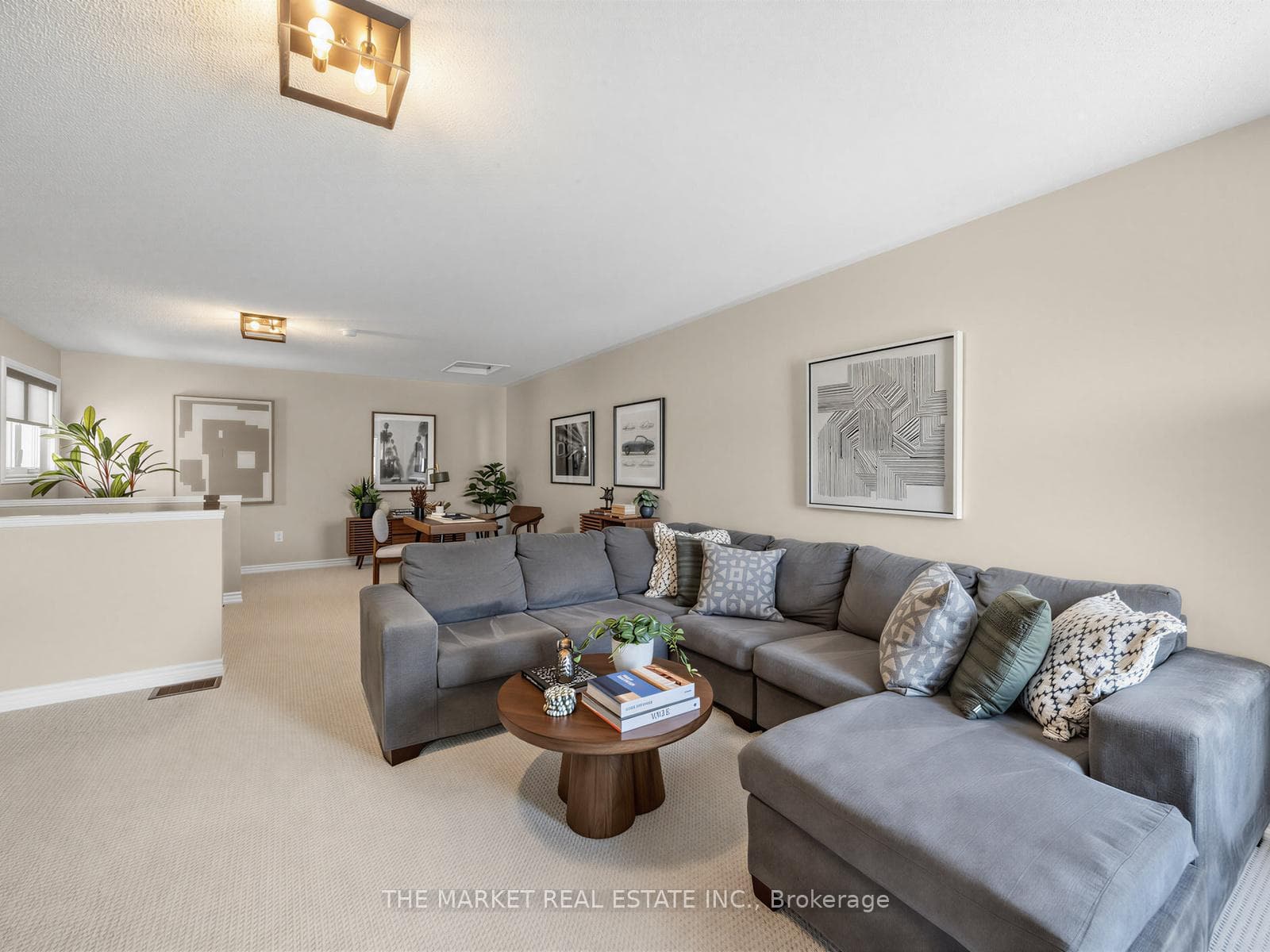 227 Gatwick Drive photo 39