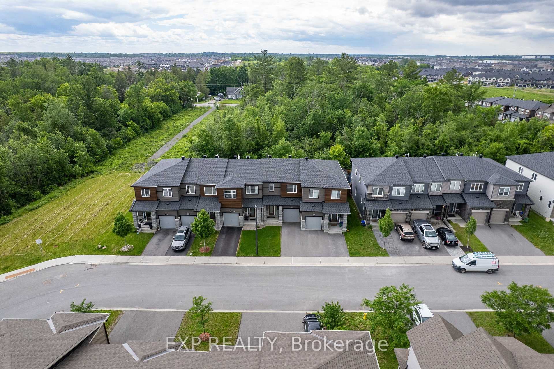 222 Geyser Place photo 32