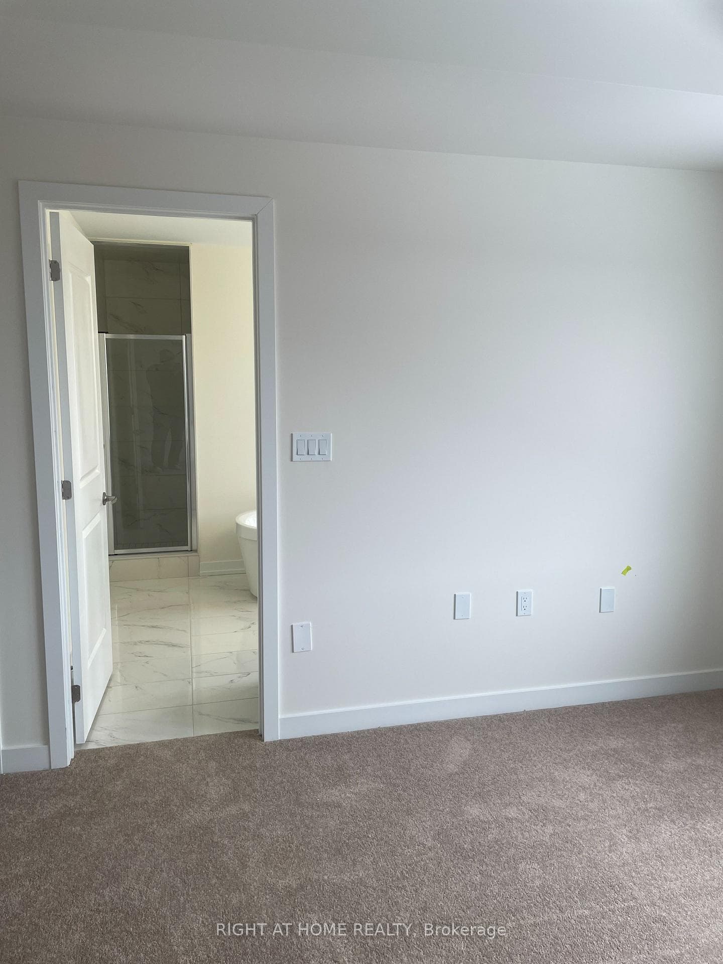 107 Henshaw Drive photo 36