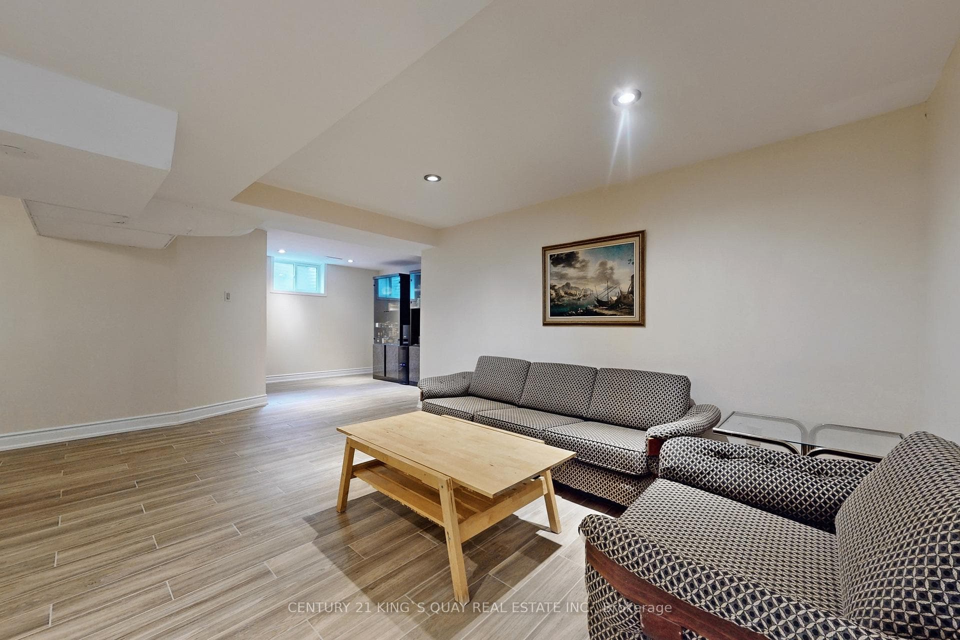 6 Terryhill Crescent photo 33