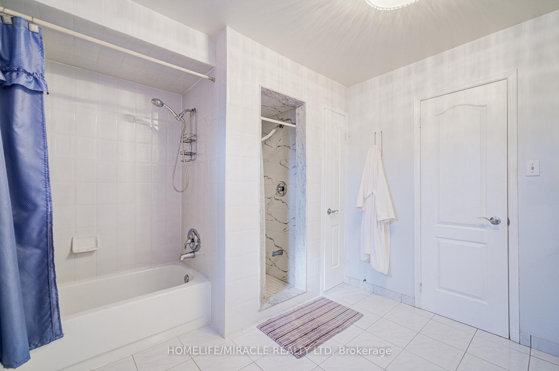 5128 Guildwood Way photo 33