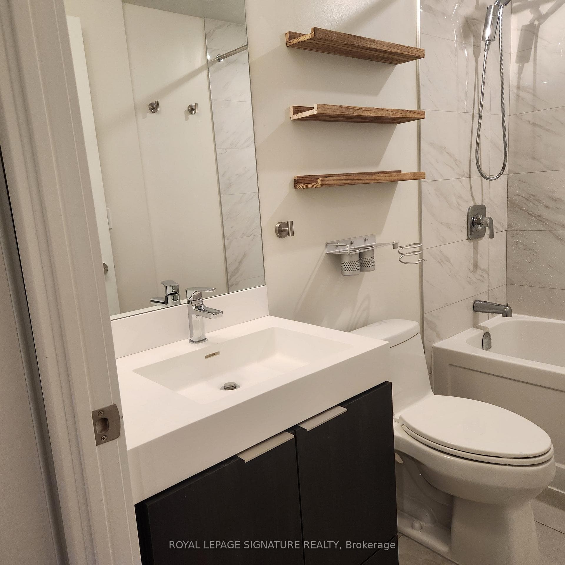 3100 Keele Street Unit 910 photo 19