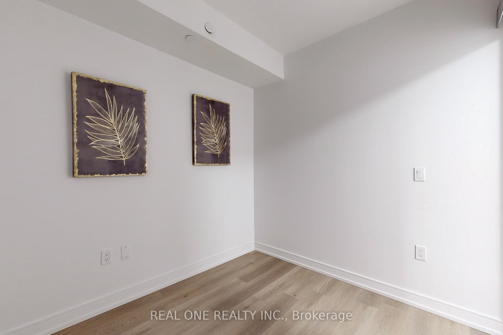 1 Jarvis Street Unit 821 photo 34