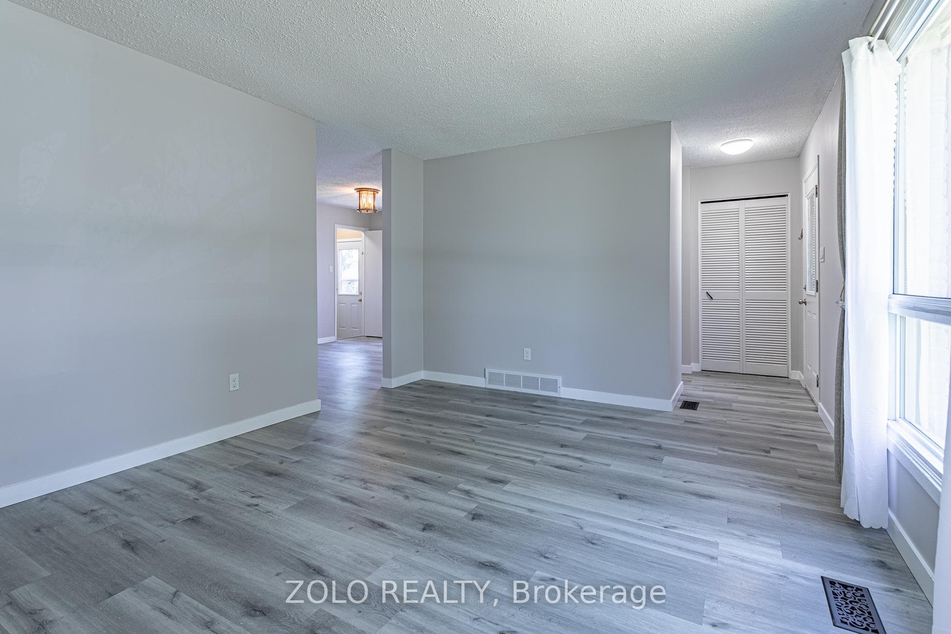 170 Speight Boulevard photo 14