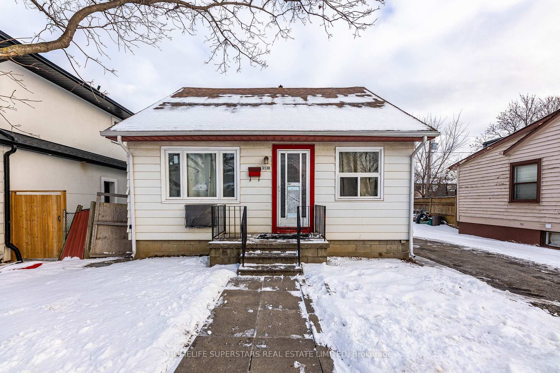 3130 Merritt Avenue photo 2