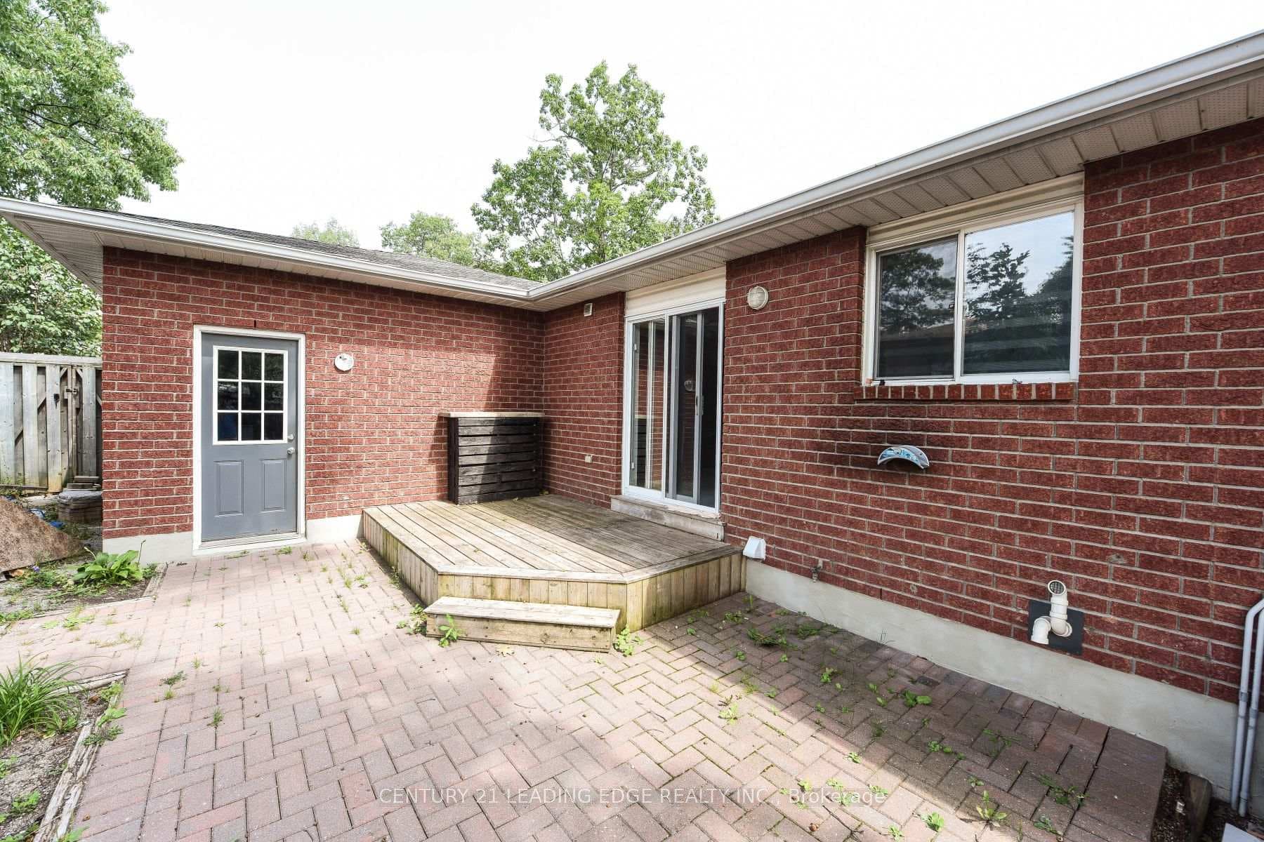 388 Leacock Drive photo 48