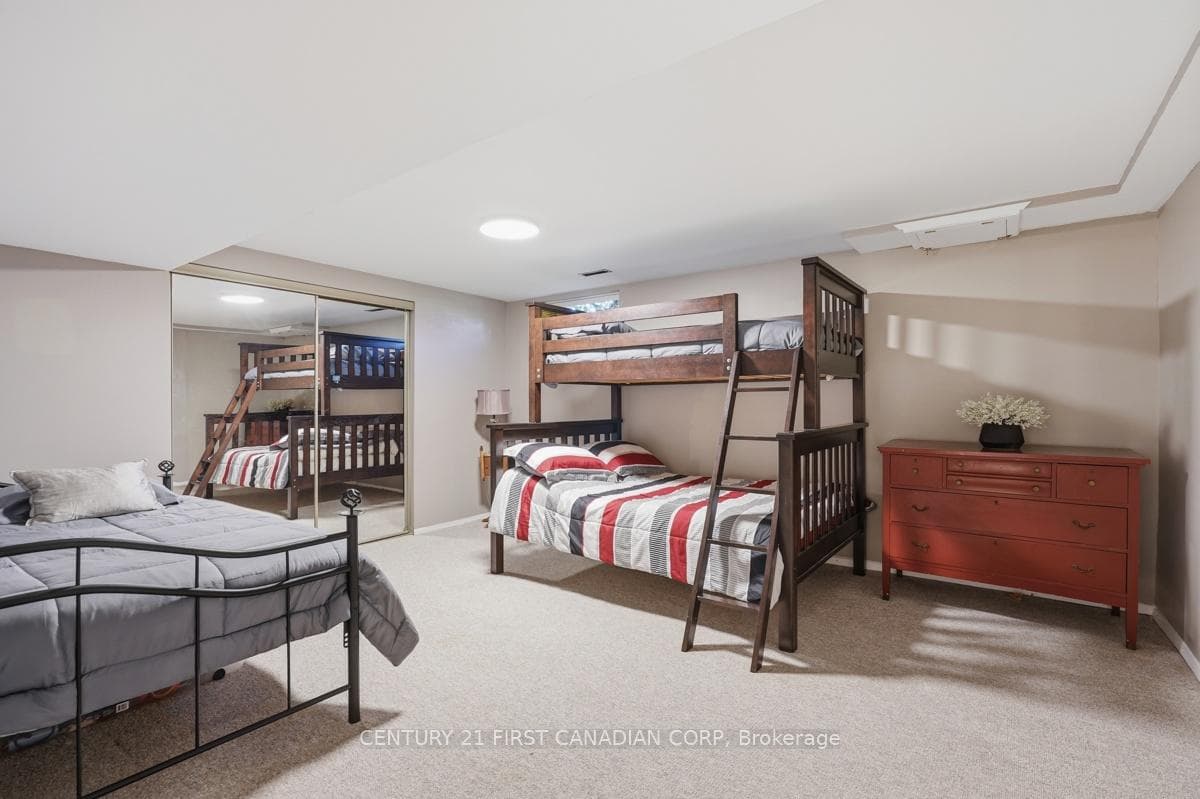 50 Fiddlers Green Road Unit 29 photo 39