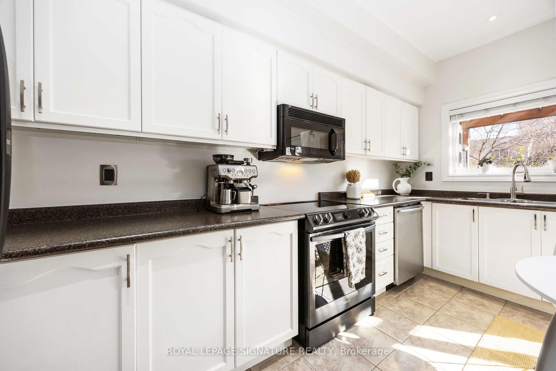 9 Harbourview Crescent photo 10