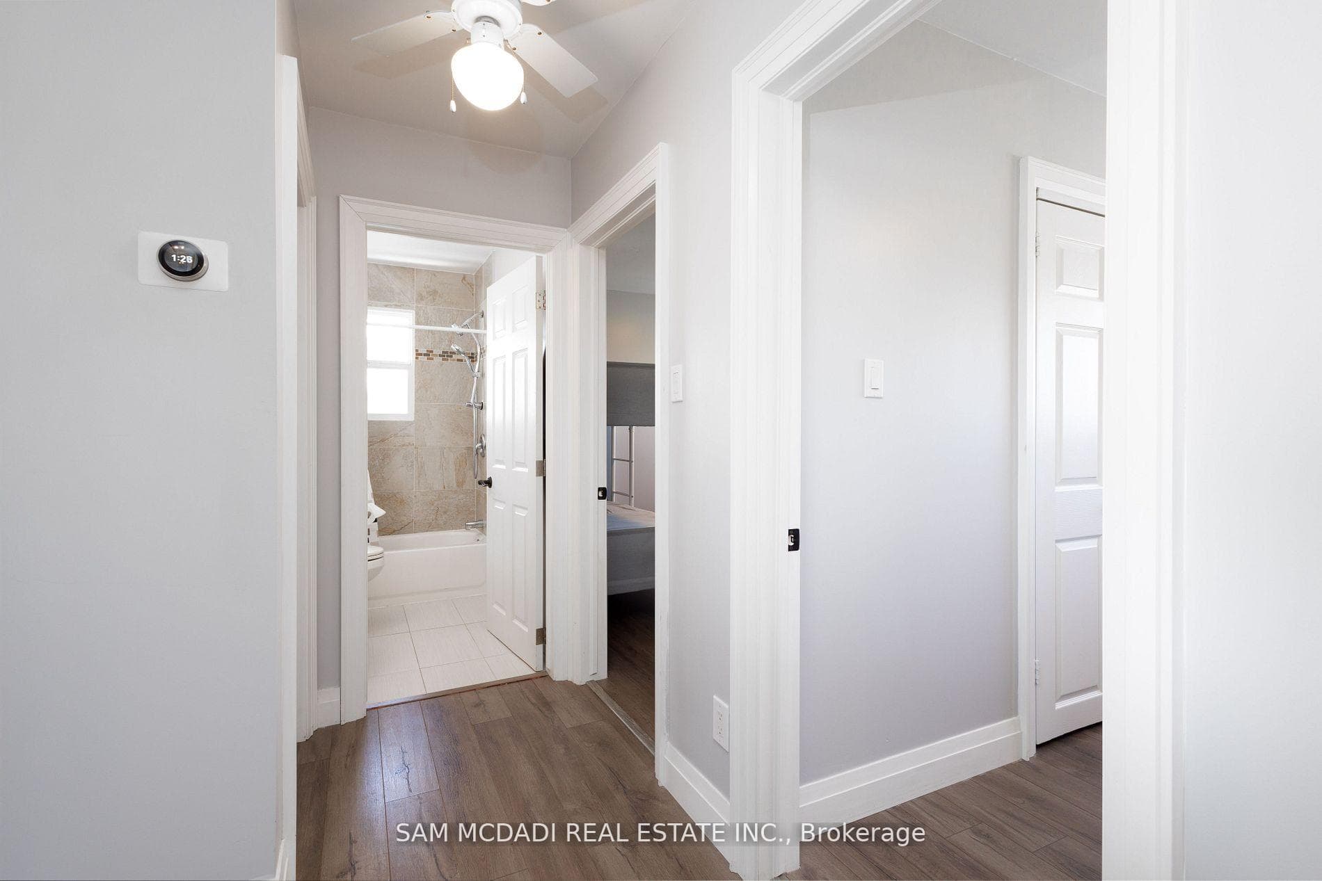 65 Lakeridge Boulevard photo 15
