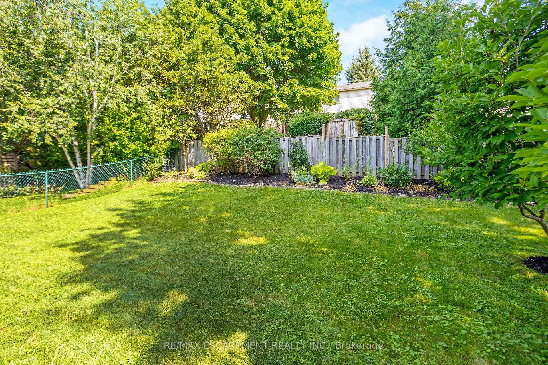 20 Sagewood Place photo 33