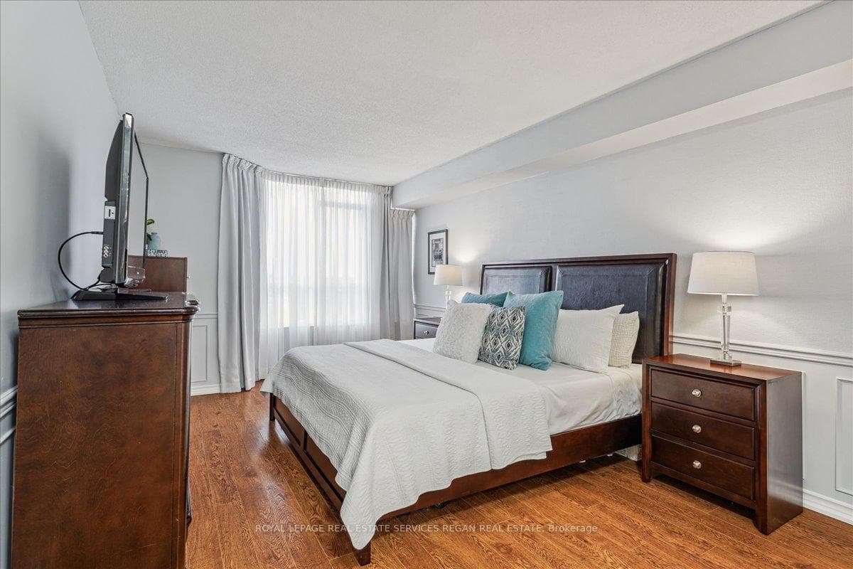 20 Cherrytree Drive Unit 604 photo 24