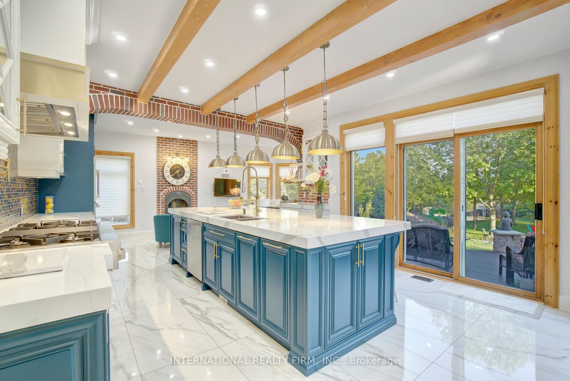 6 Pinehurst Lane photo 15