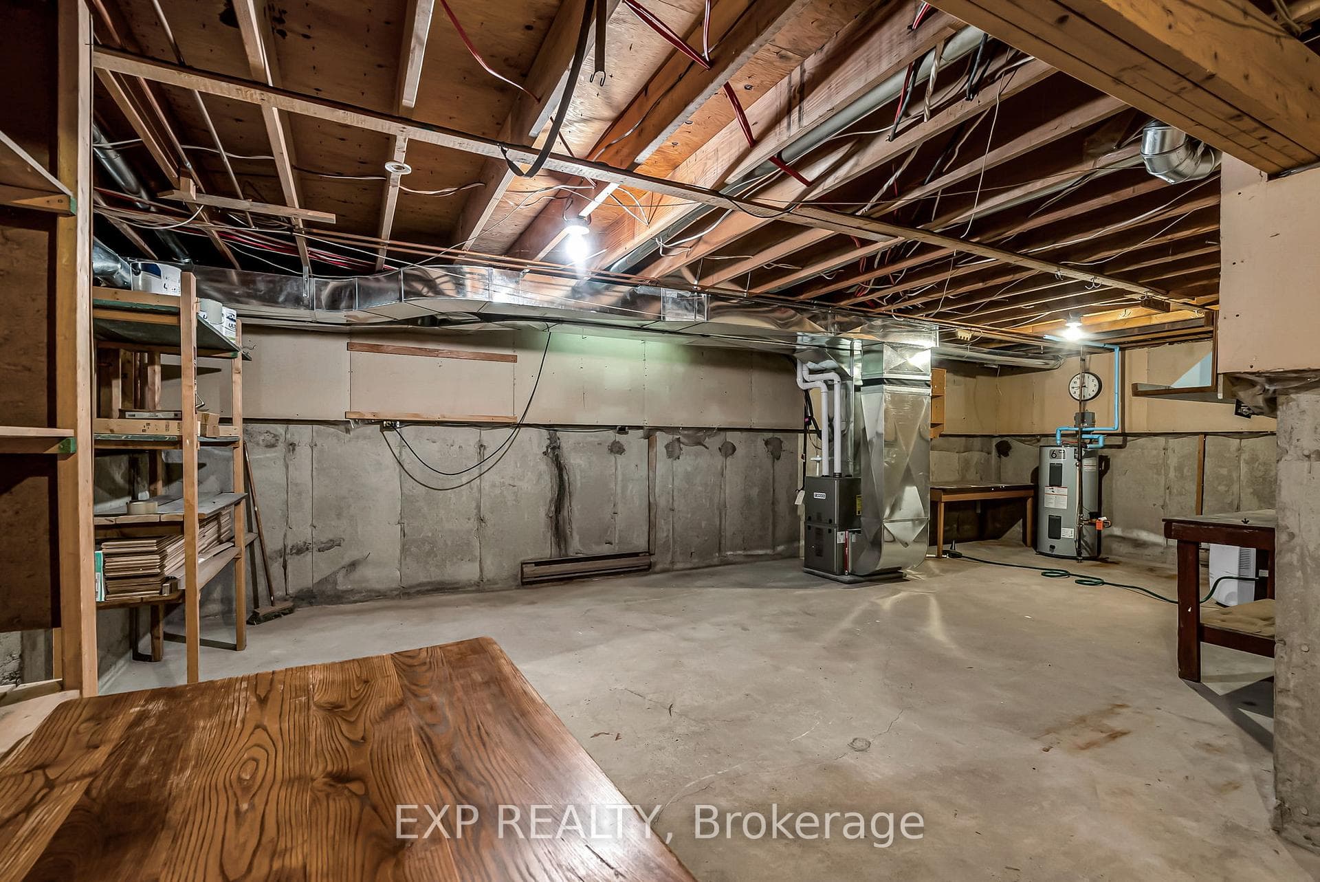 660 Champlain Drive photo 27