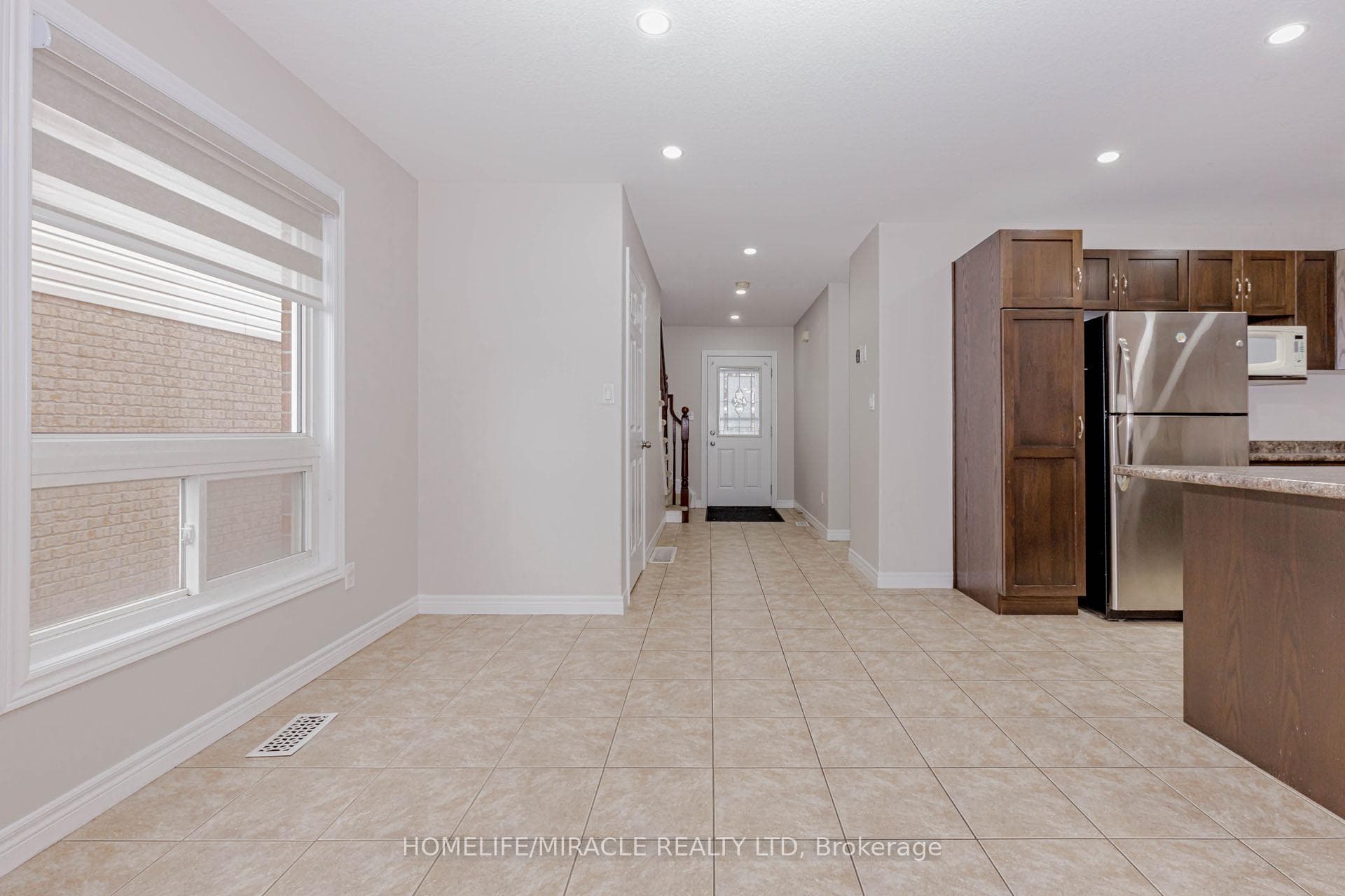 21 Dougall Street photo 9