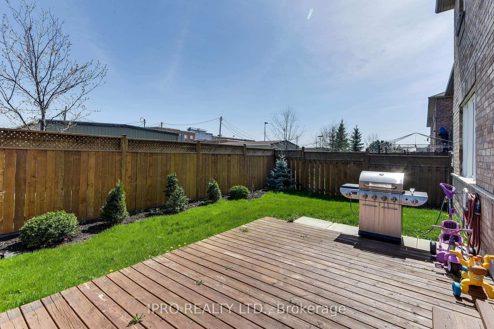 33 Sewells Lane photo 8