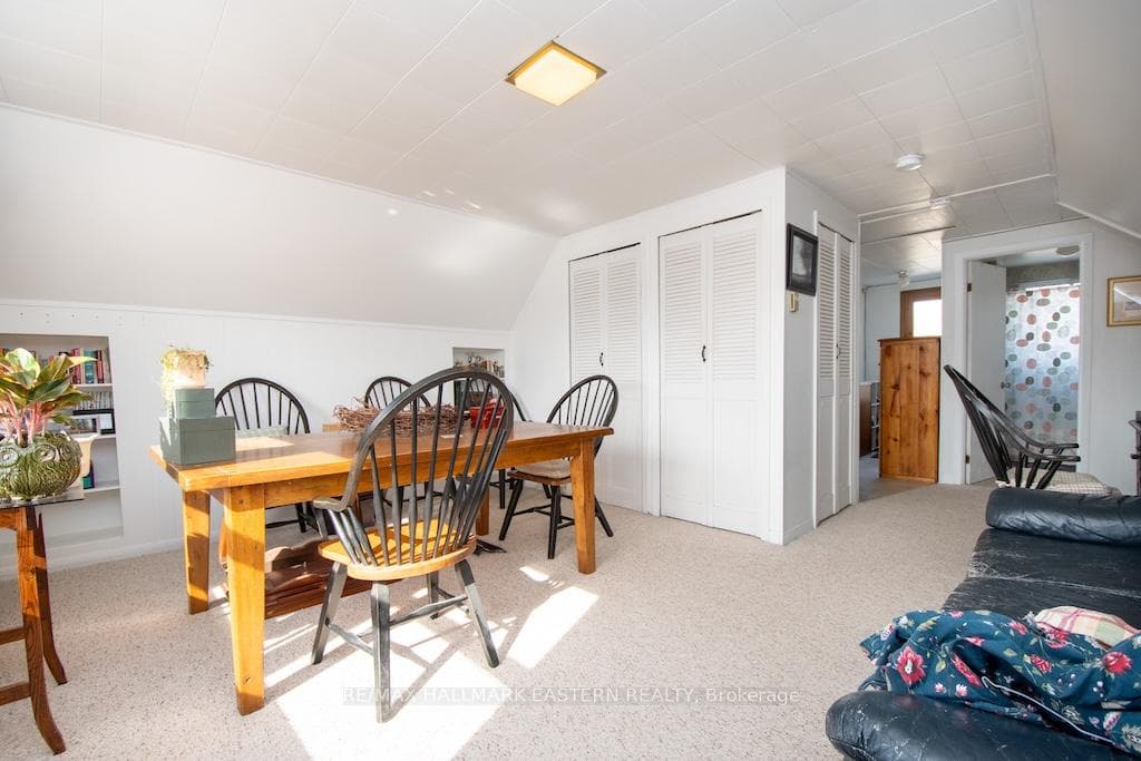 544 Charlotte Street photo 28
