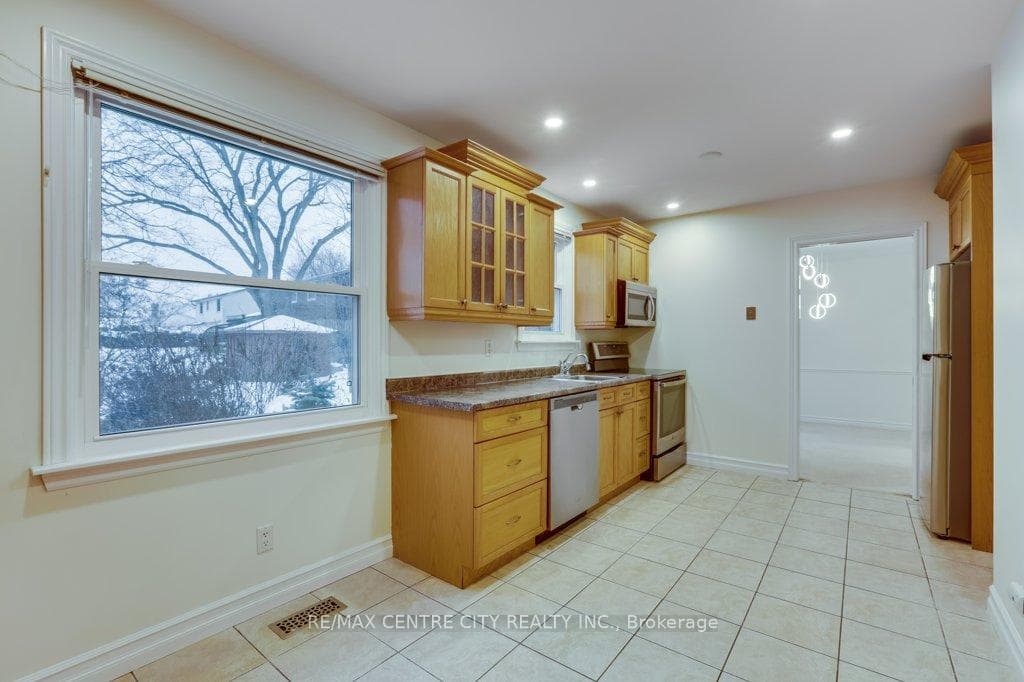 37 Westmorland Road photo 17