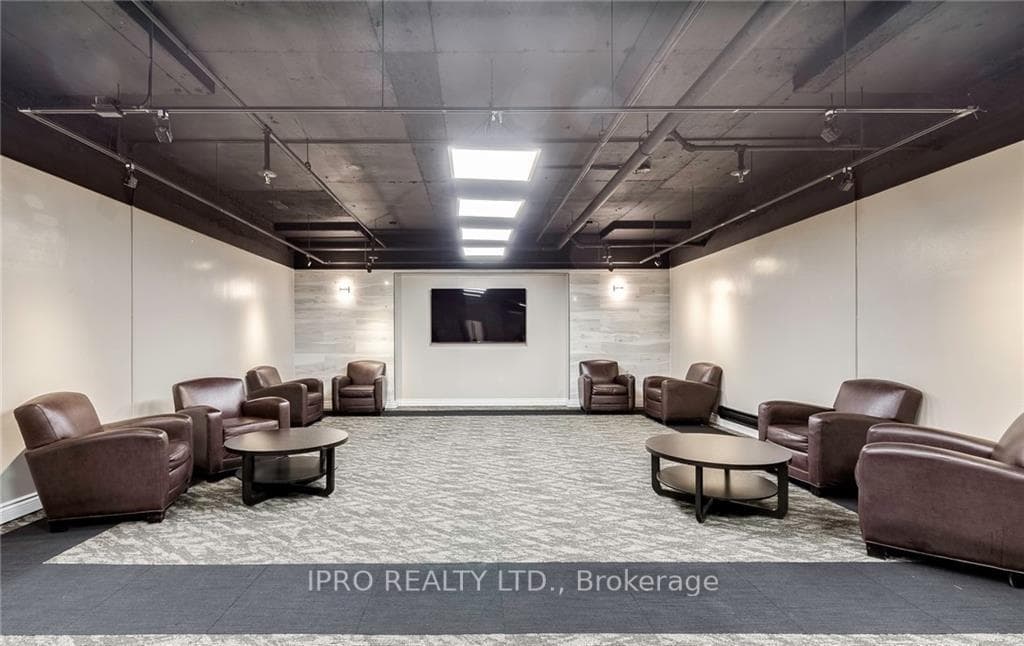 150 Charlton Avenue Unit 3201 photo 3