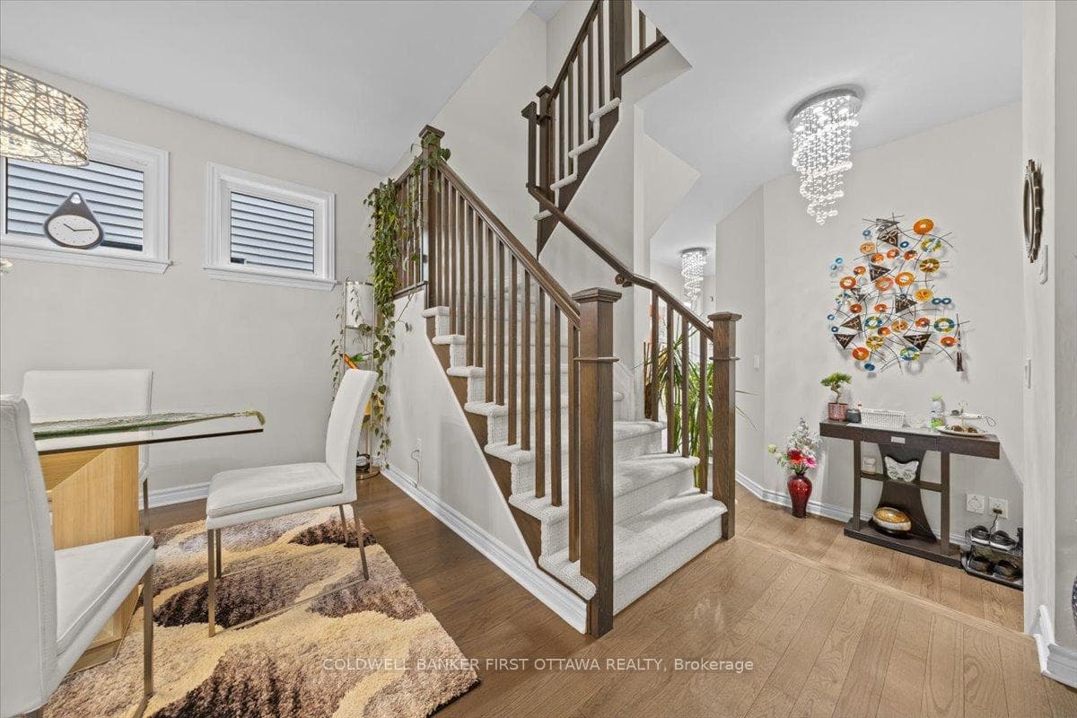 66 Palfrey Way photo 5