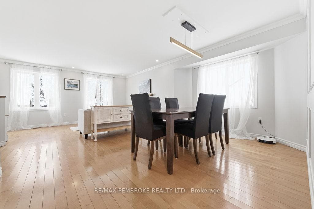 47 Highland Park Drive photo 9