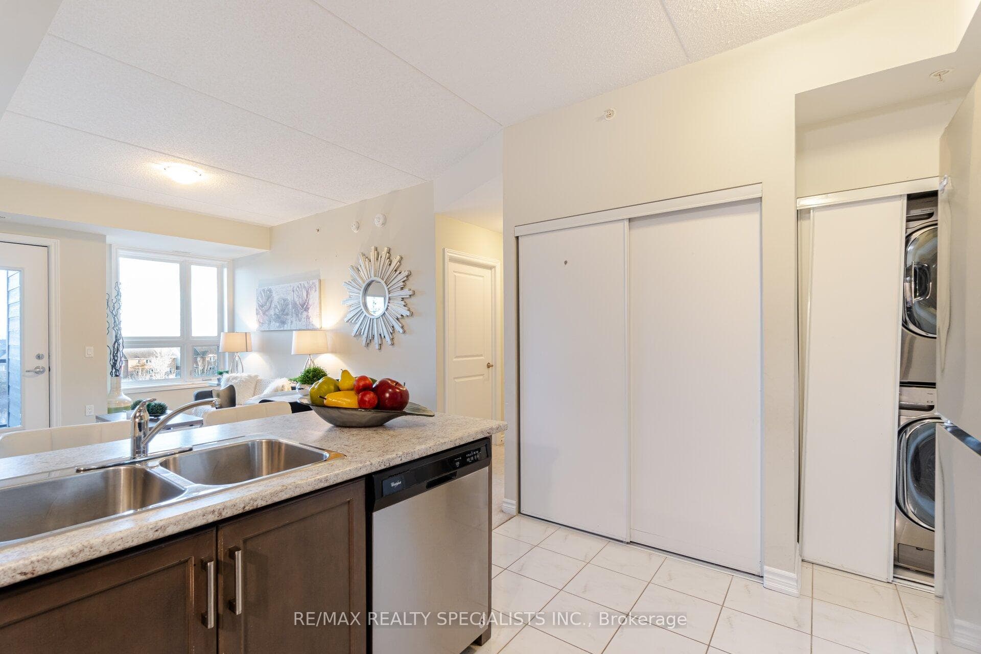 640 Sauve Street Unit 414 photo 12