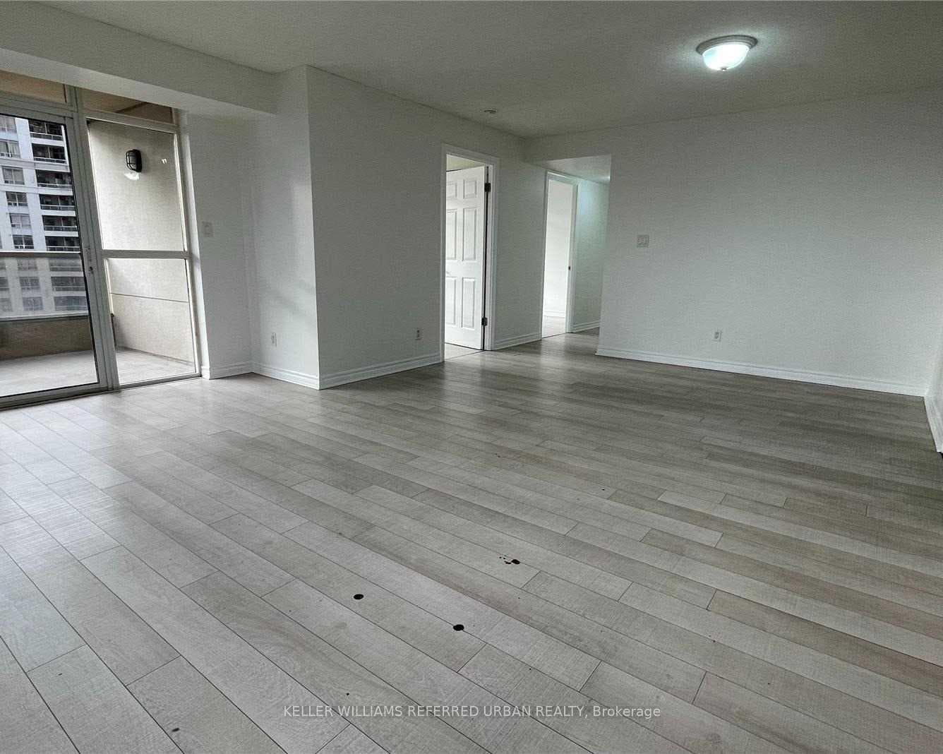 3880 Duke of York Boulevard Unit 2516 photo 7