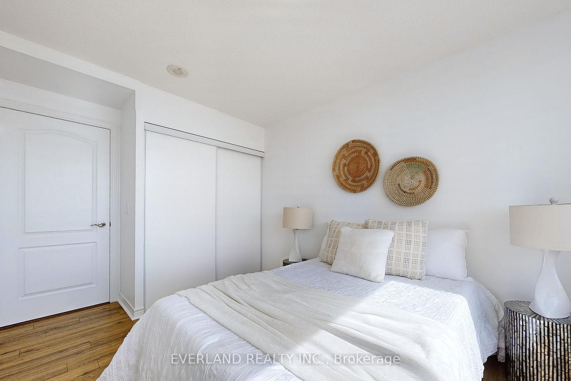 15 North Park Road Unit 702 photo 20
