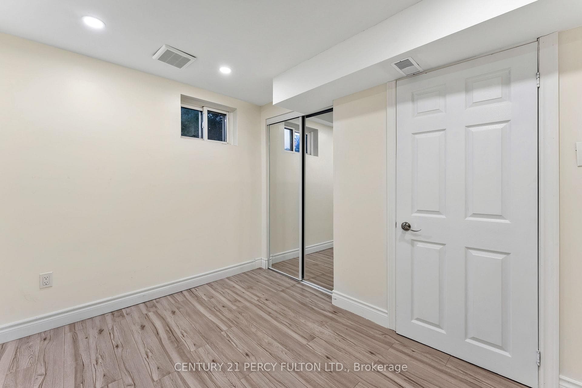 66 Kings Crescent photo 27