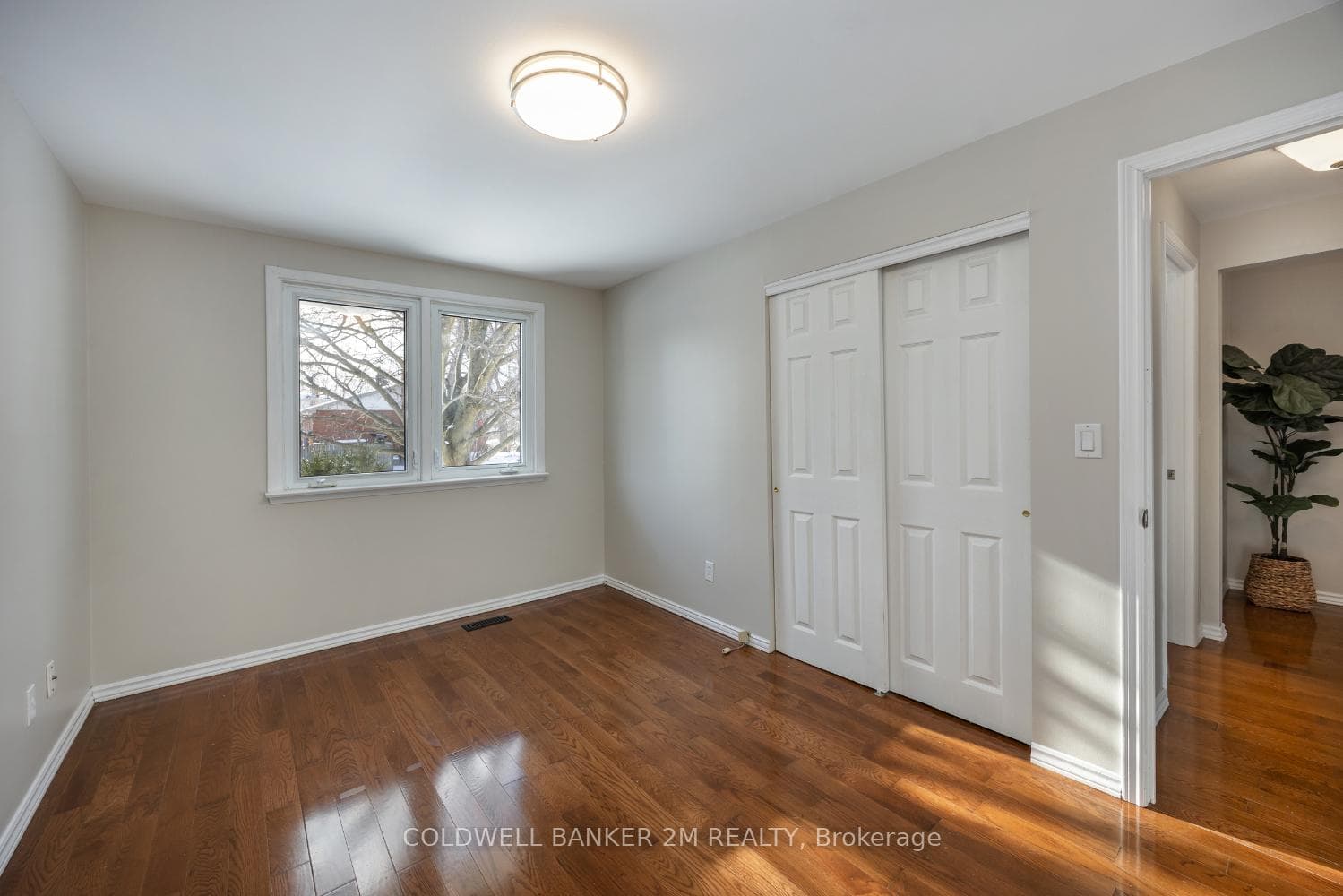 1076 Carolyn Avenue photo 24