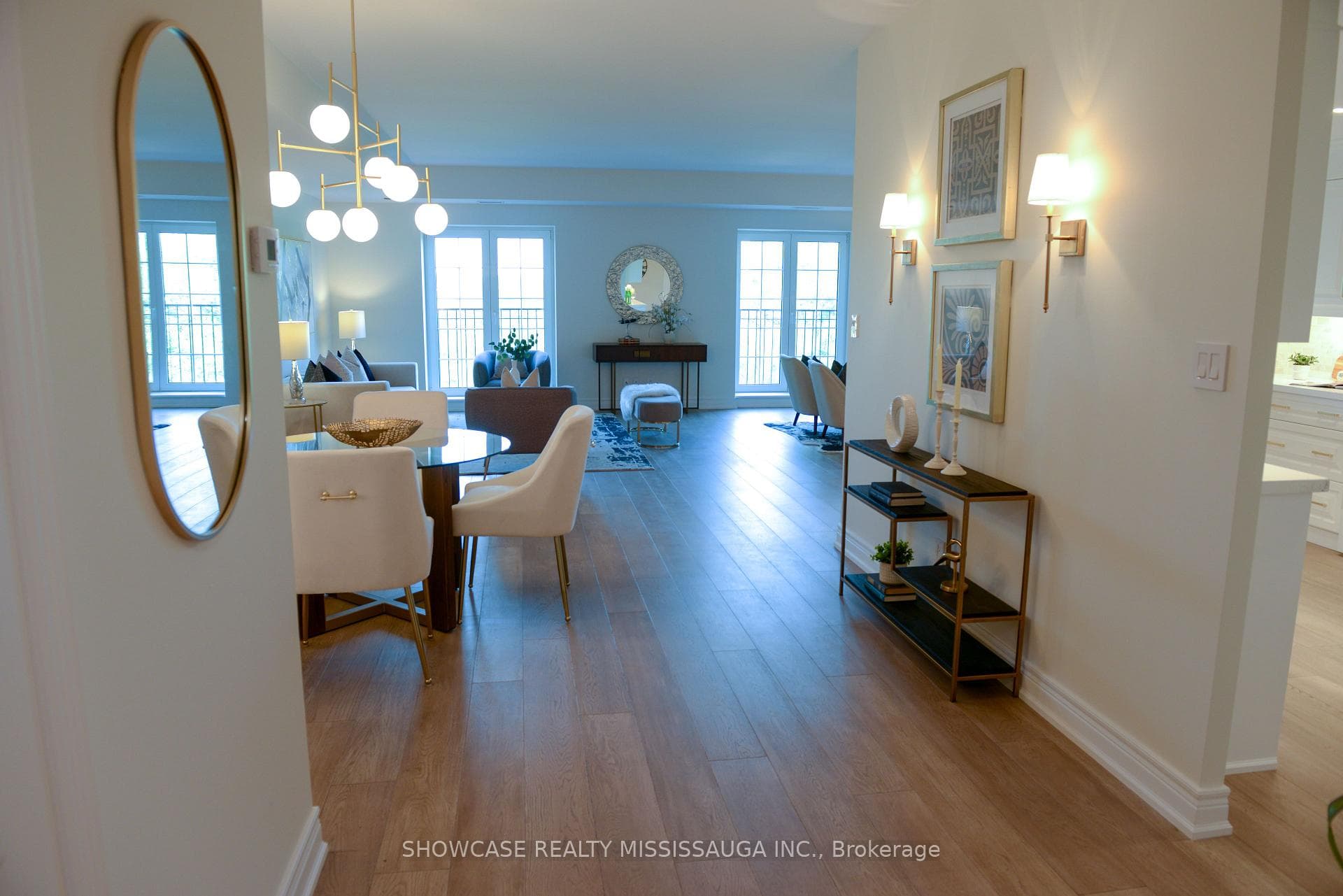 30 Anglesey Boulevard Unit 404 photo 5