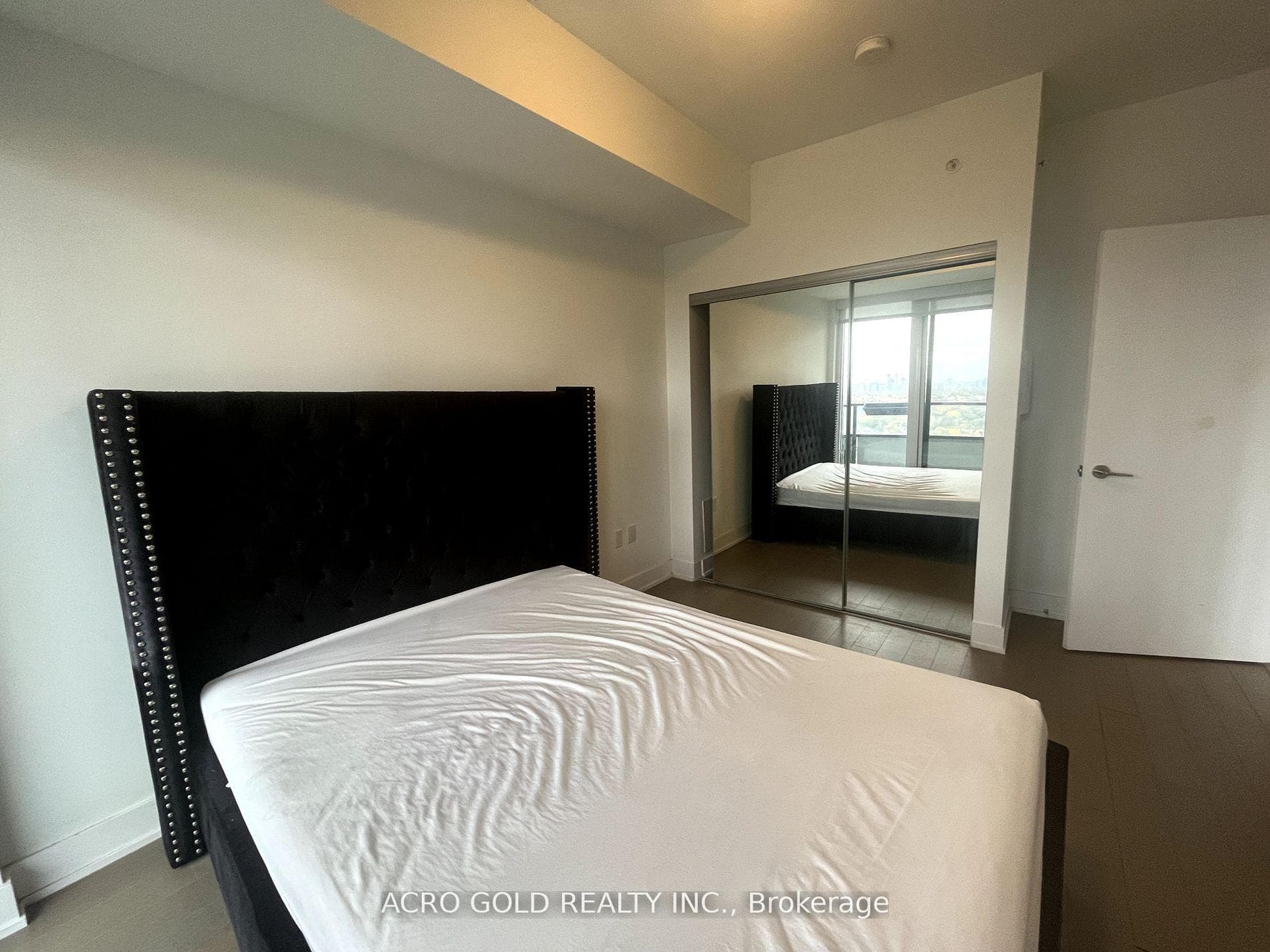 30 Shore Breeze Drive Unit 3412 photo 8