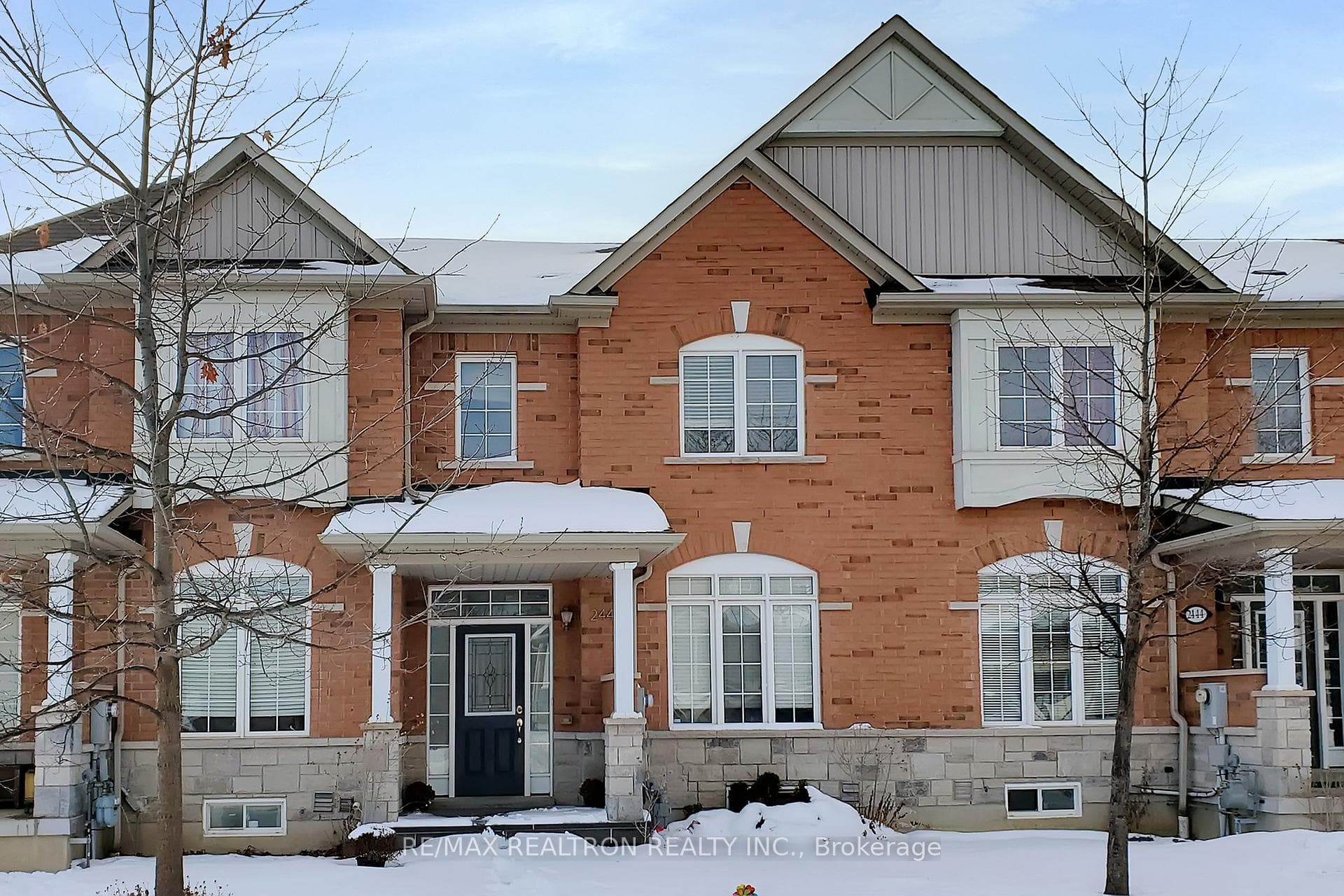 2442 Earl Grey Avenue photo 3