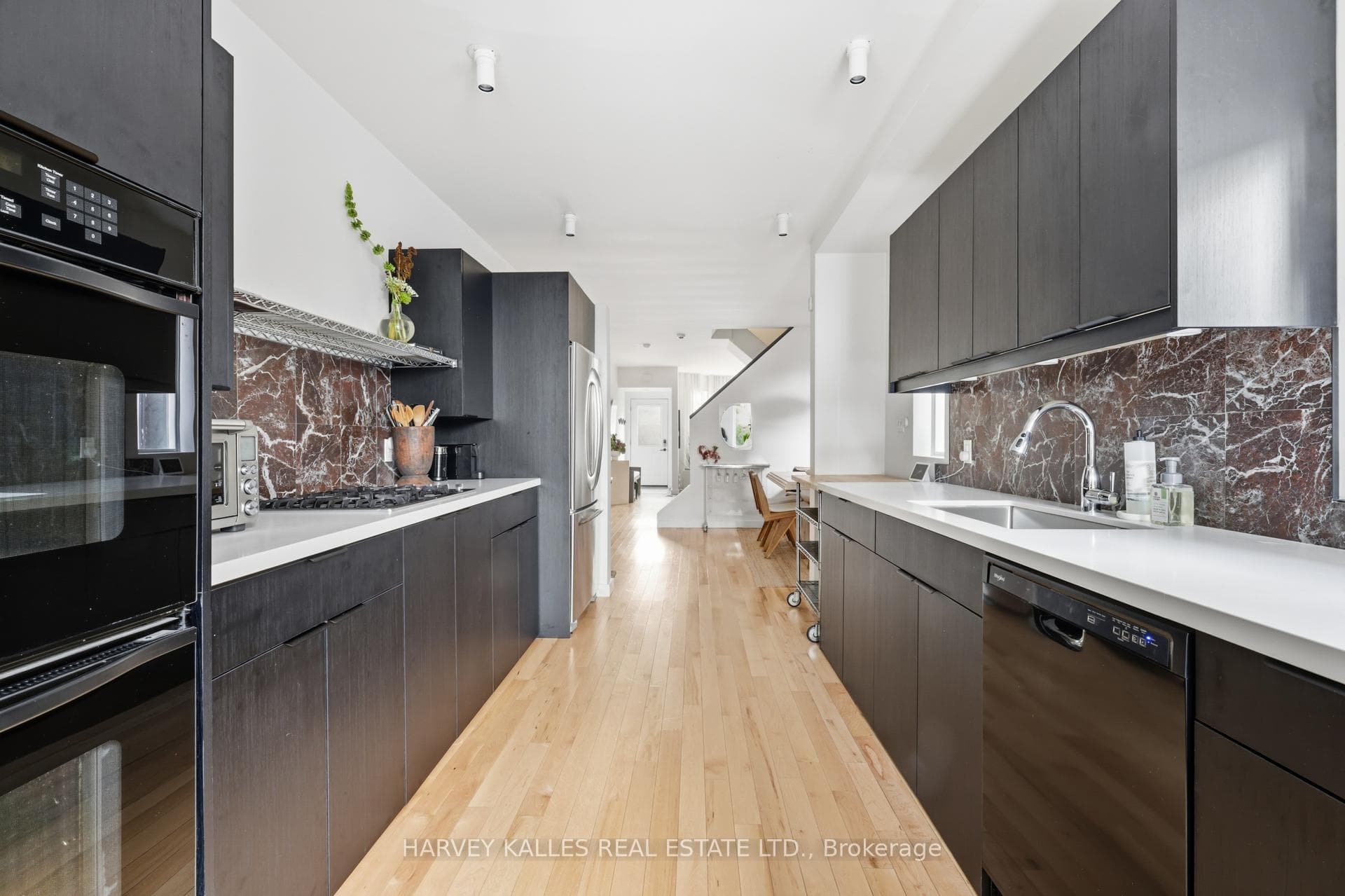 799 Euclid Avenue photo 10