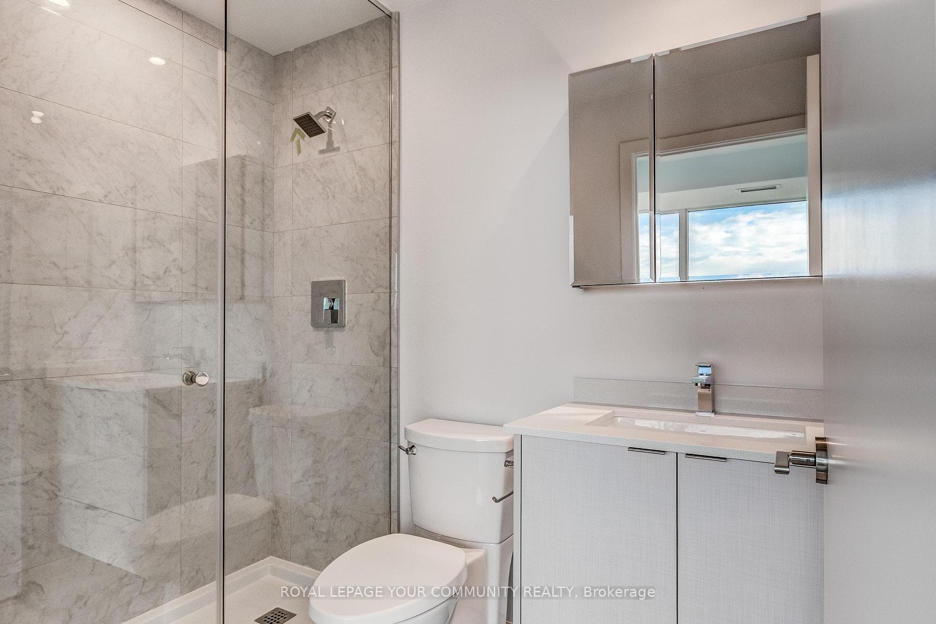 1926 Lake Shore Boulevard Unit 2301 photo 17