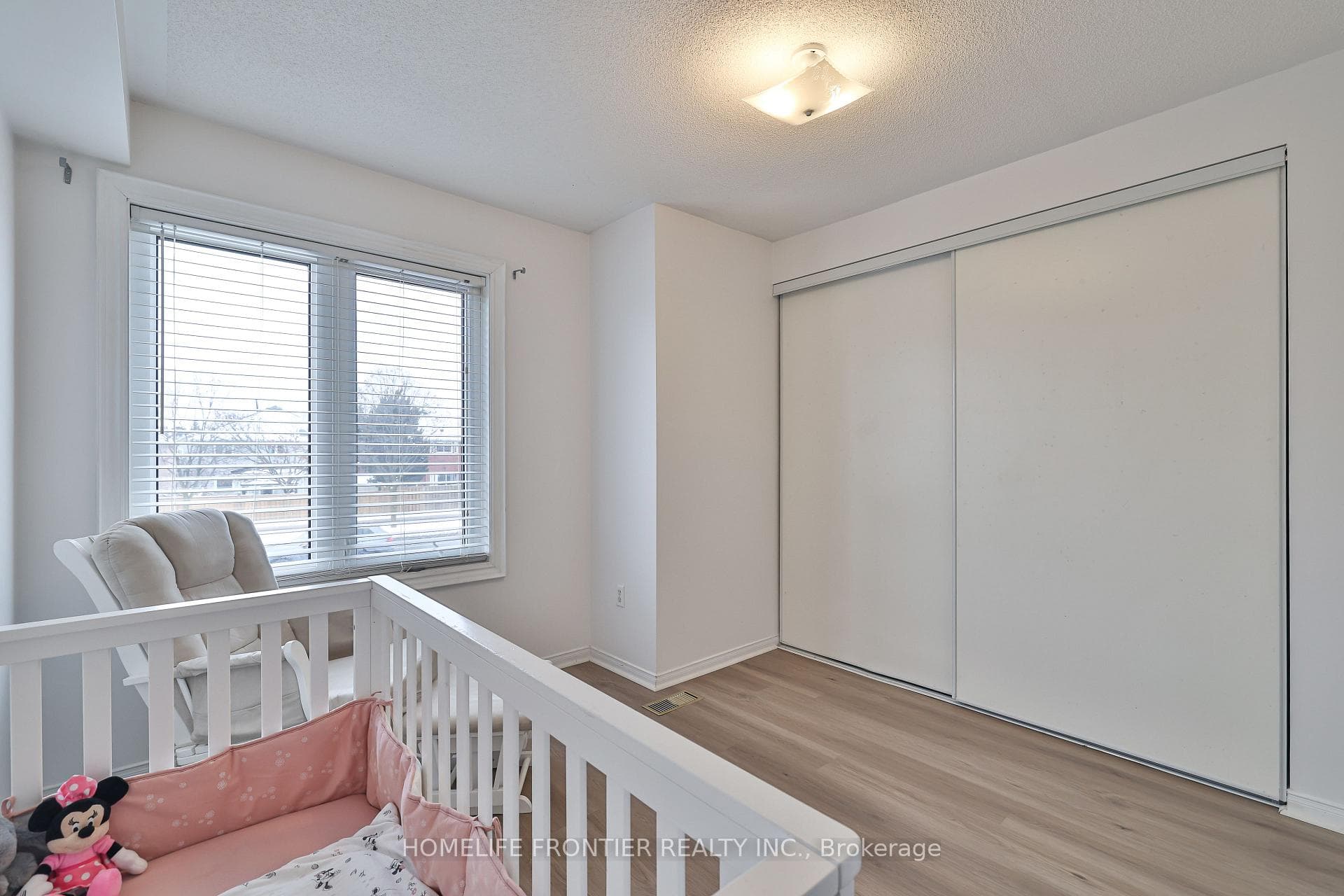735 New Westminster Drive Unit 93 photo 22