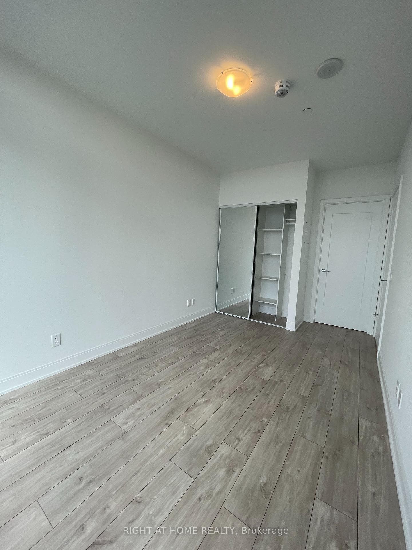 70 ANNIE CRAIG Drive Unit 3809 photo 7