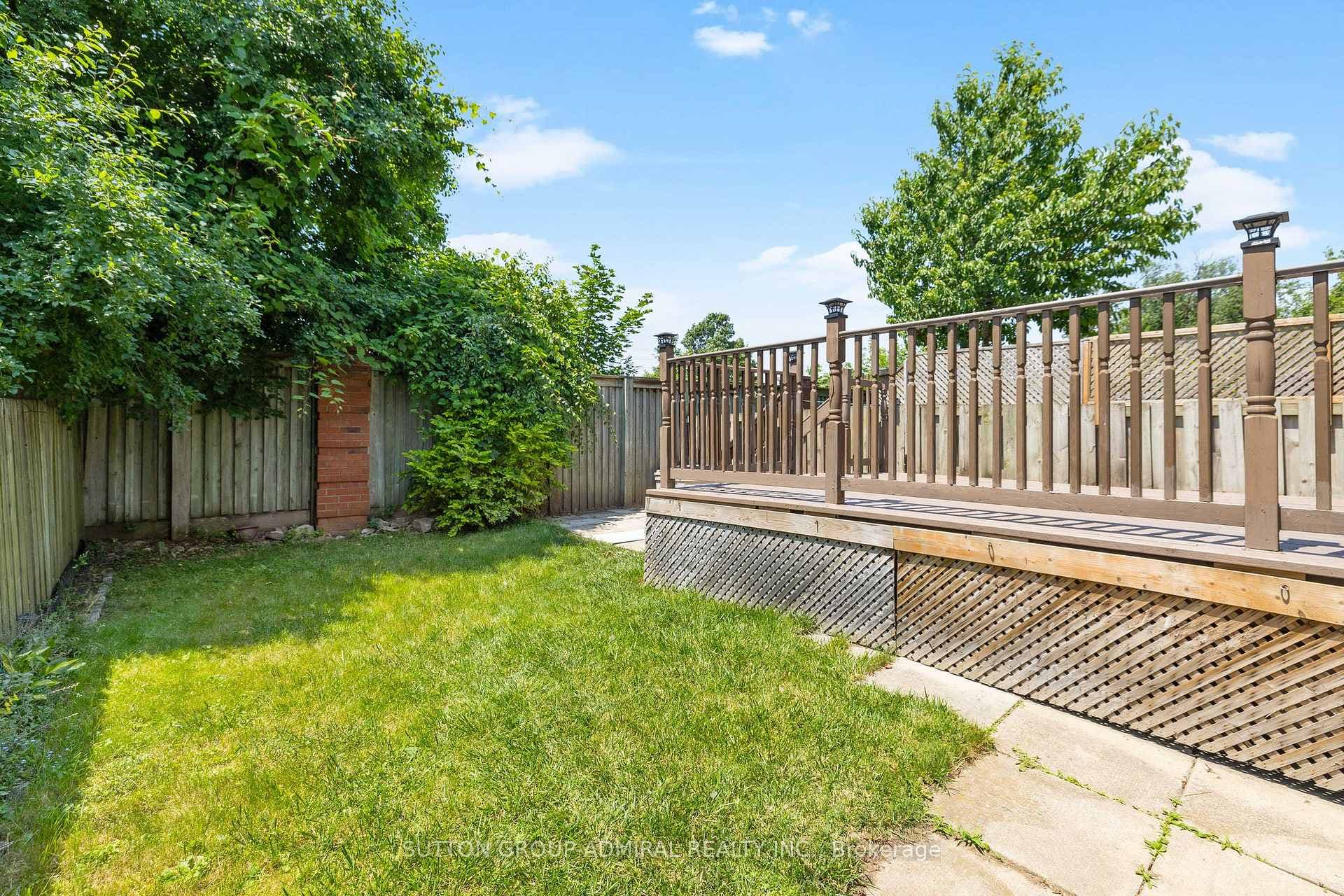 28 White Boulevard photo 35