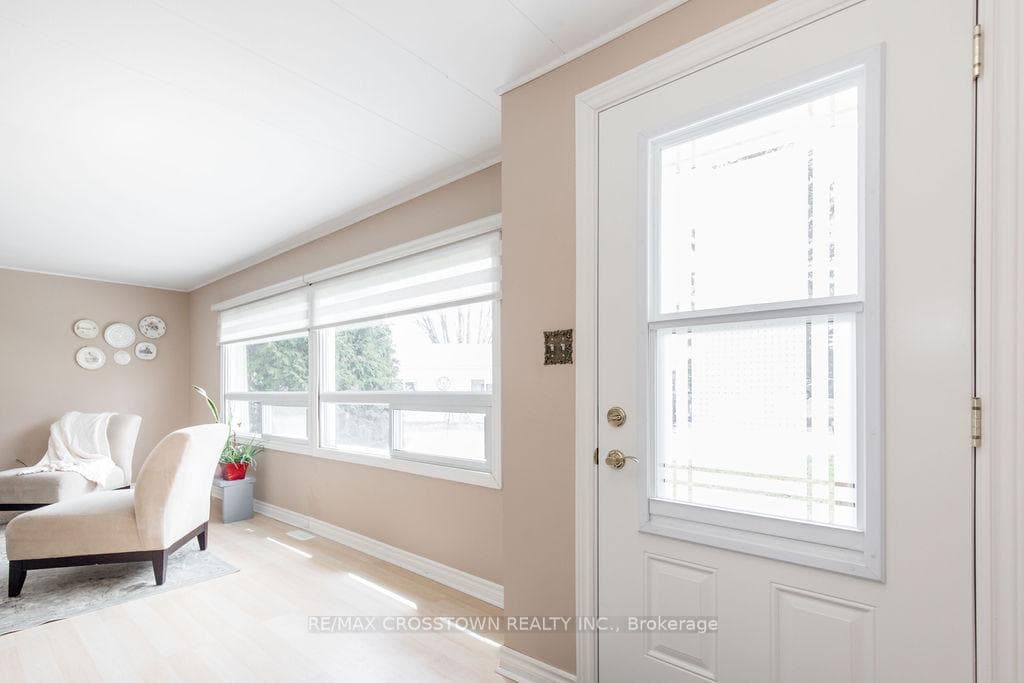 38 Mimosa Drive photo 4