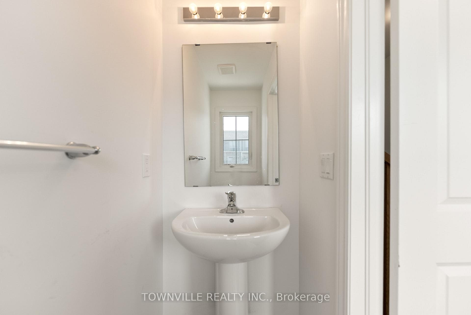 45 Lincoln Drive photo 15
