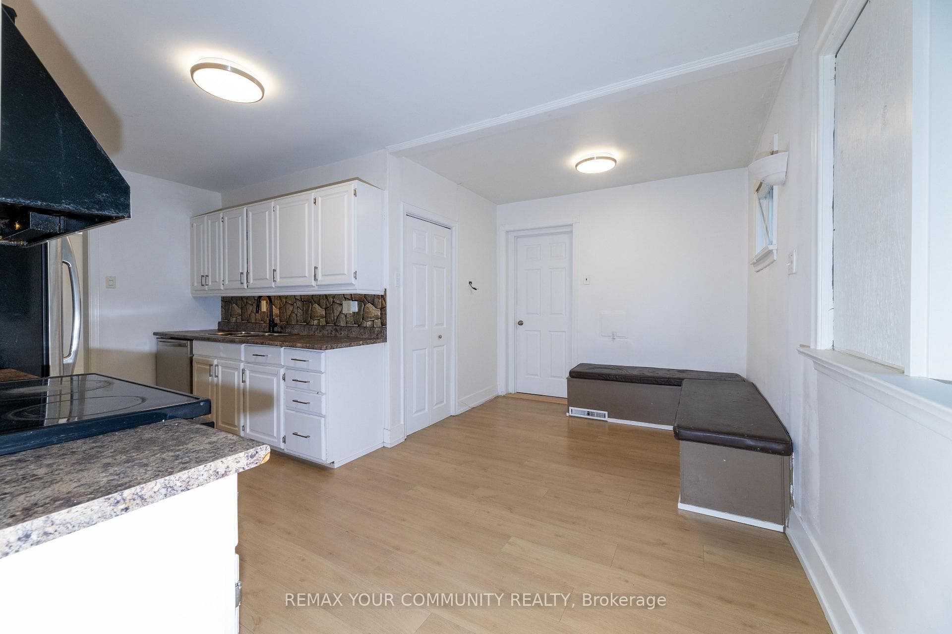 29 Wareham Drive photo 5