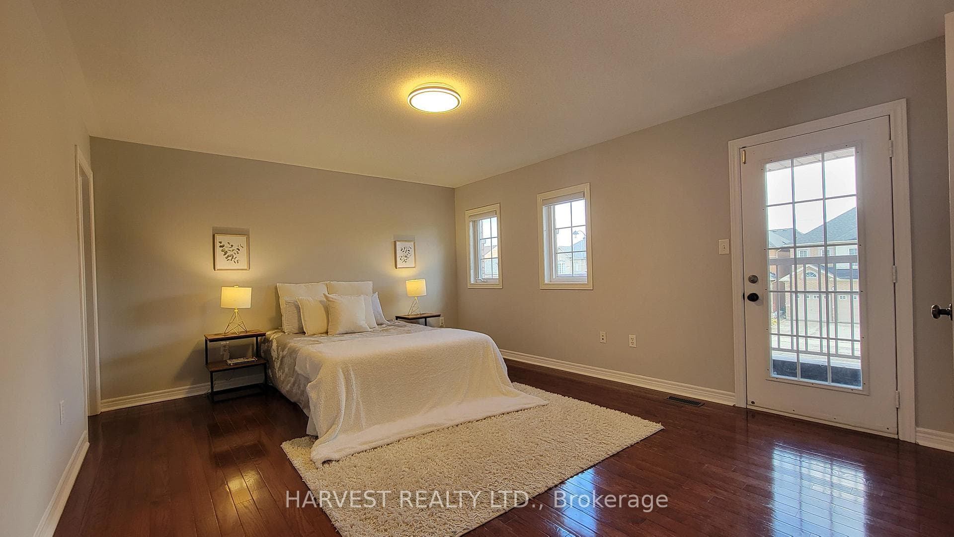 10 Conover Avenue photo 26