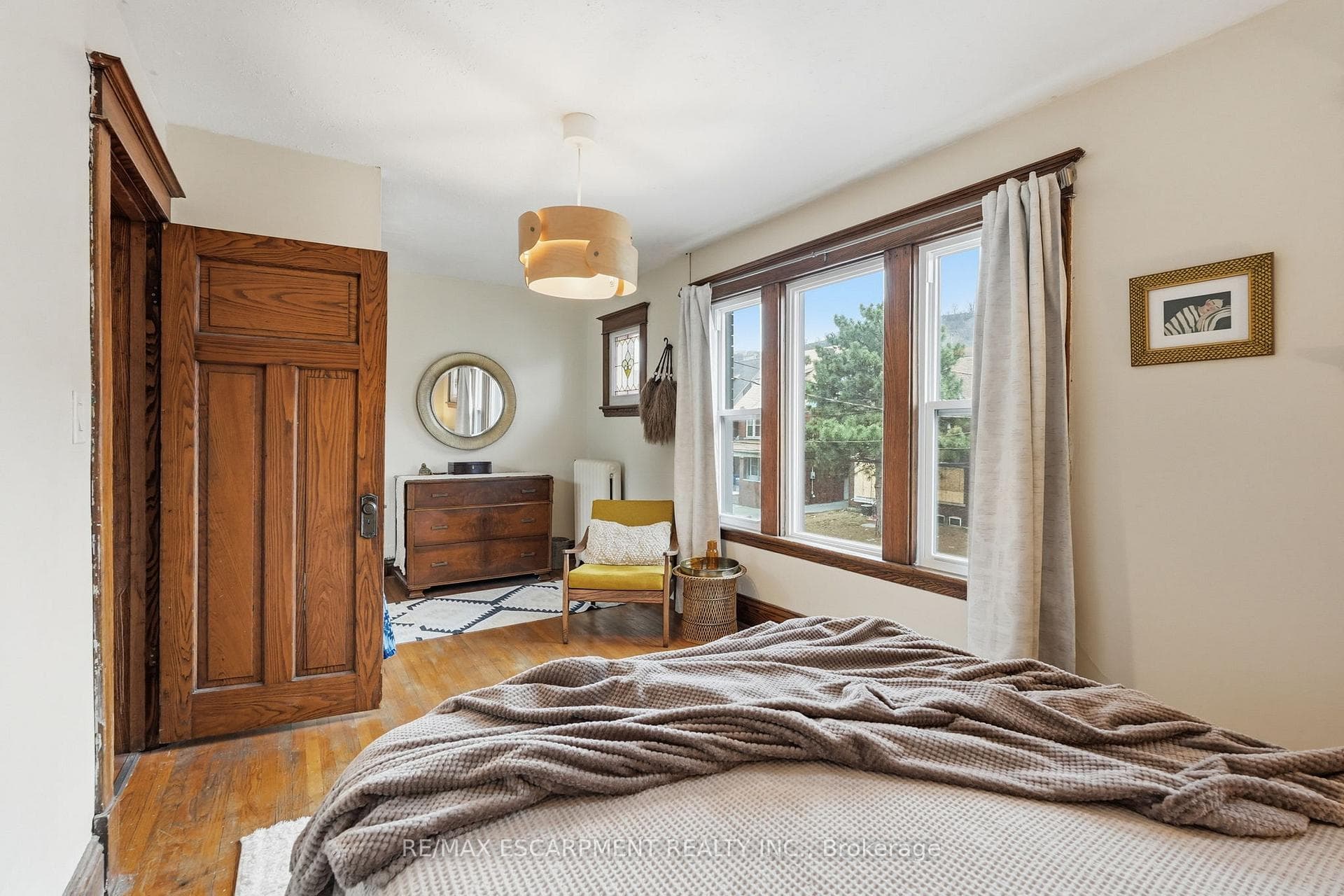 1 Rutherford Avenue photo 25