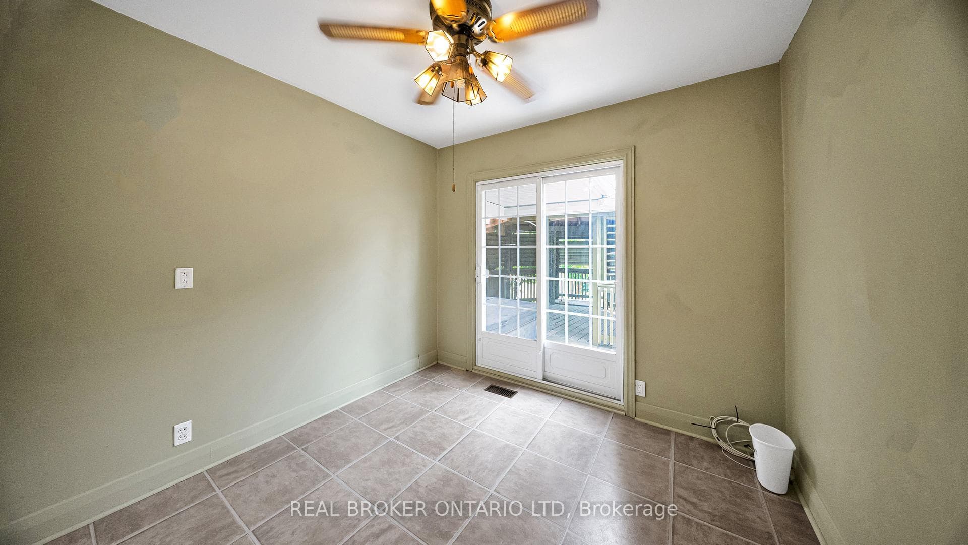 74 Sterling Street photo 13