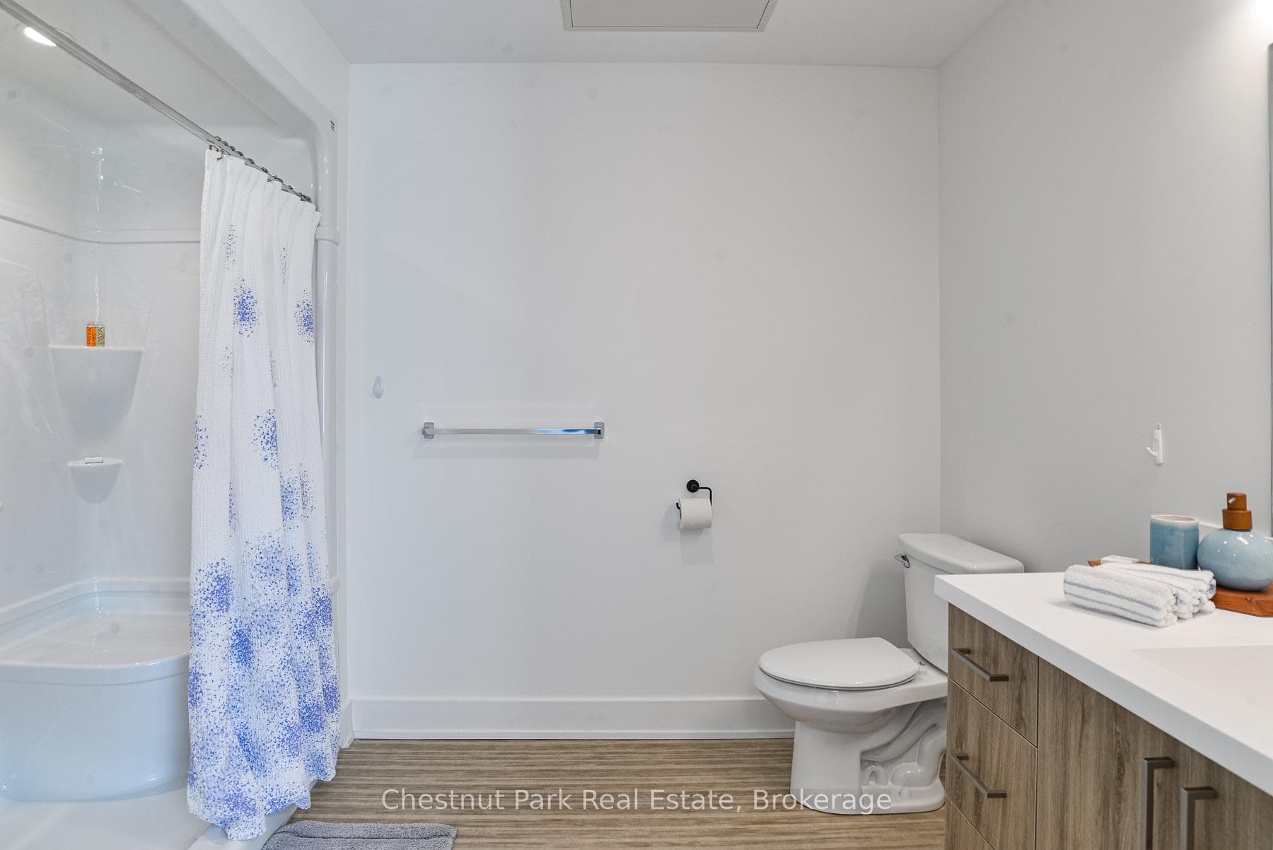 Open Concept 3-Piece Bath with Walk-In shower