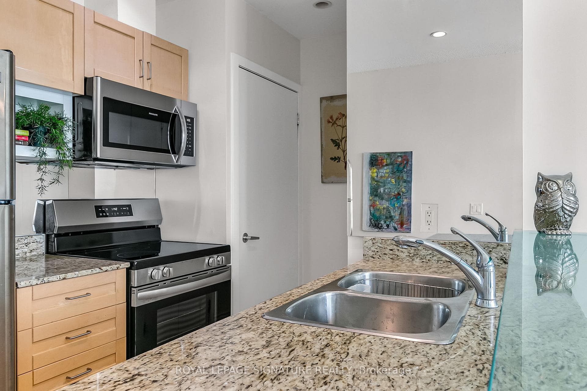 208 Queens Quay Unit 3107 photo 13